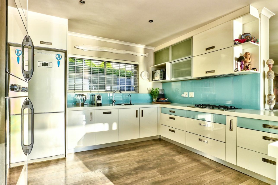 3 Bedroom Property for Sale in Bantry Bay Western Cape